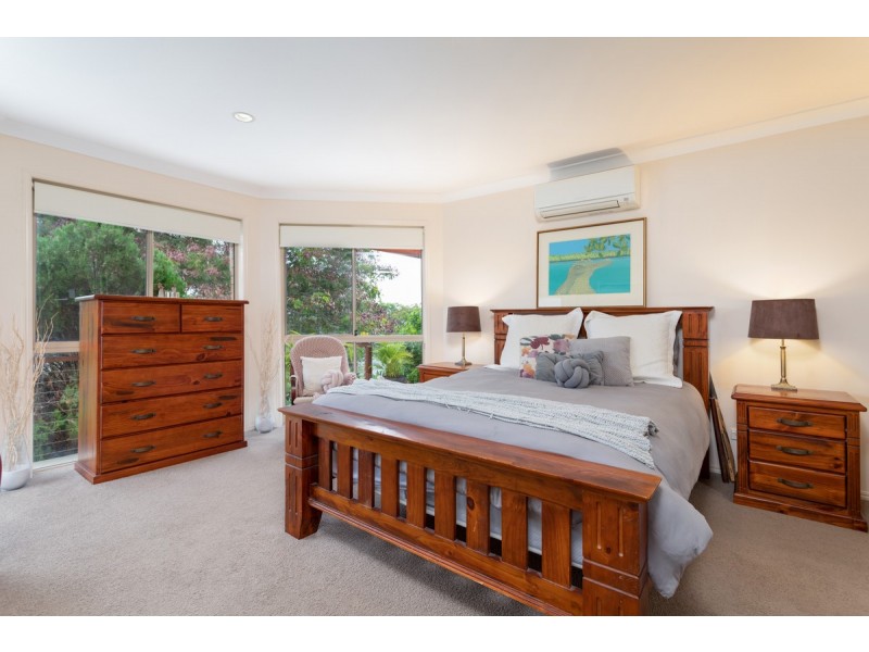 23 Heatons Crescent, Pacific Pines QLD 4211