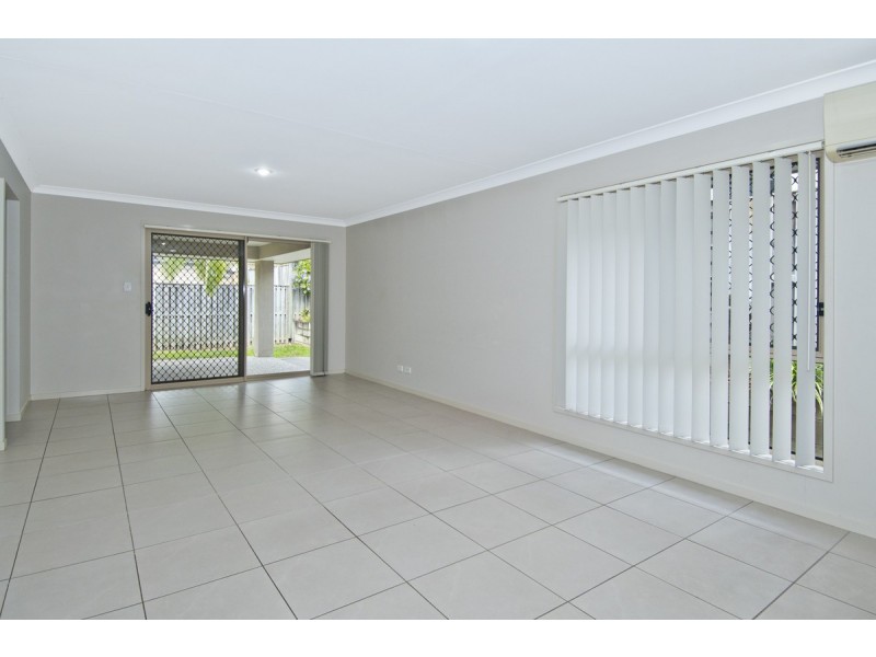 6 Starkey Street, Pacific Pines QLD 4211
