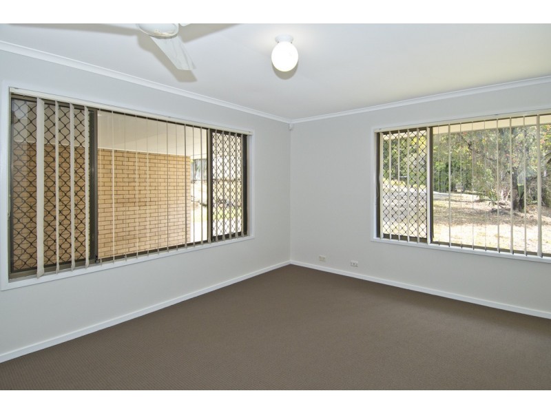 18 Wolvi Place, Helensvale QLD 4212