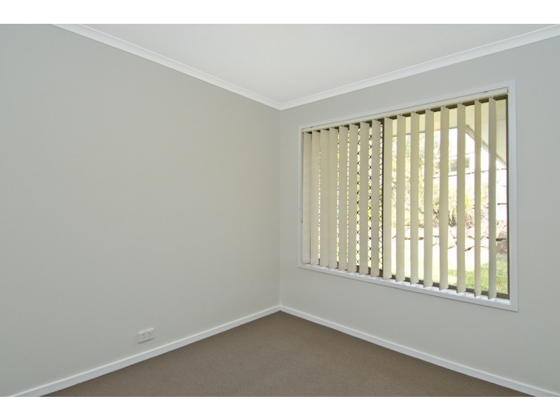18 Wolvi Place, Helensvale QLD 4212