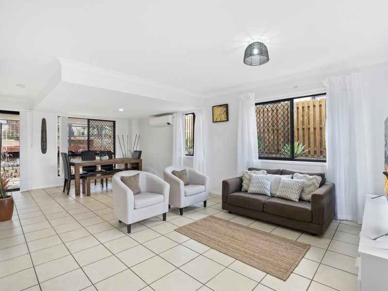 20/141 Pacific Pines Boulevard, Pacific Pines QLD 4211