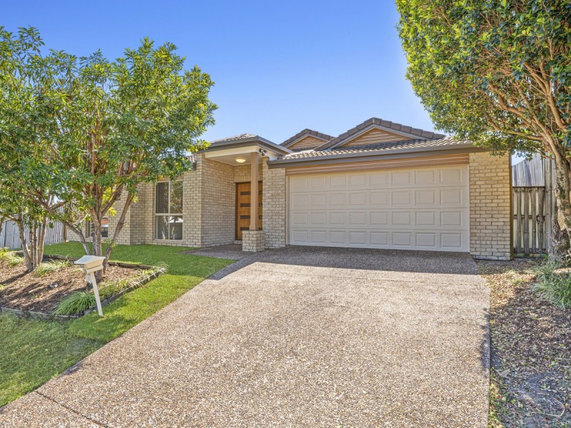 6 Wellers Street, Pacific Pines QLD 4211