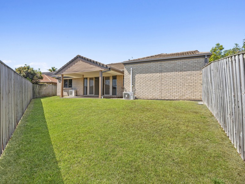 6 Wellers Street, Pacific Pines QLD 4211
