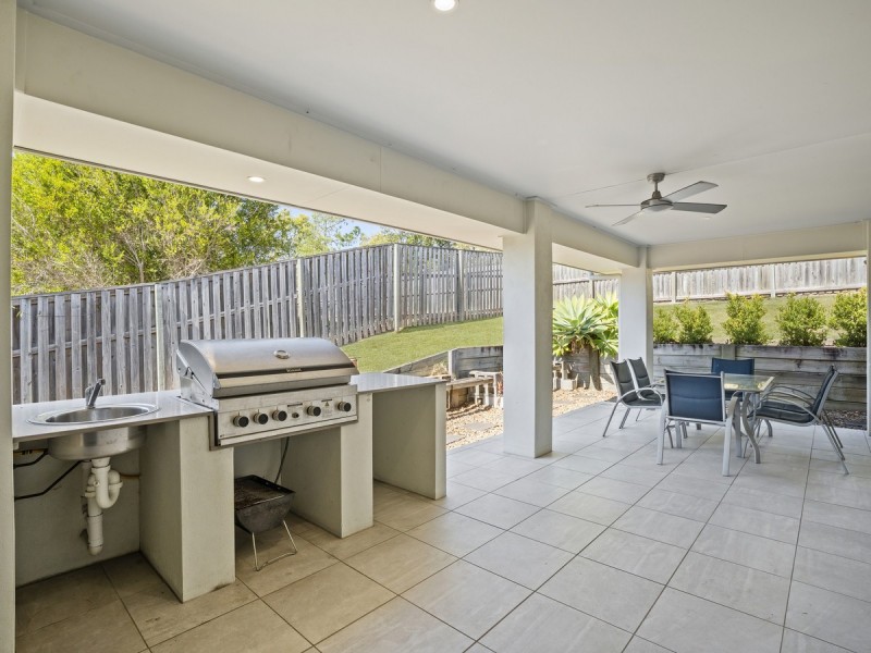 34 Carmen Court, Oxenford QLD 4210