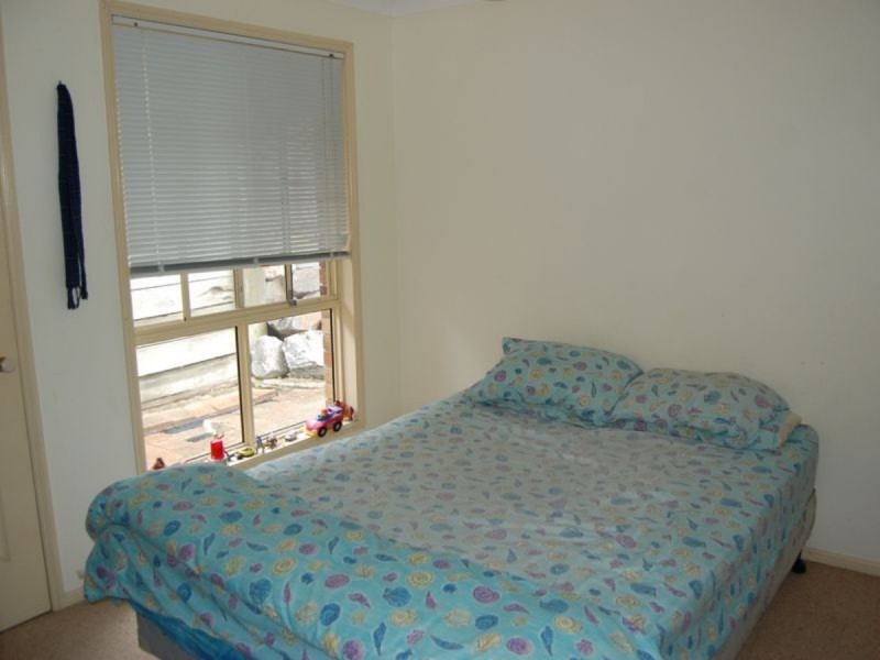 27 Pacific Pines Boulevard, Pacific Pines QLD 4211