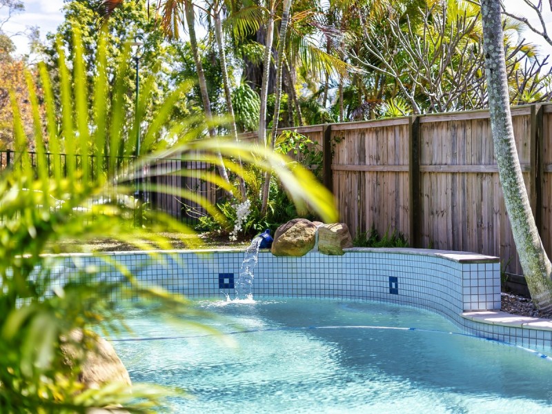 10 Phoenix Street, Pacific Pines QLD 4211