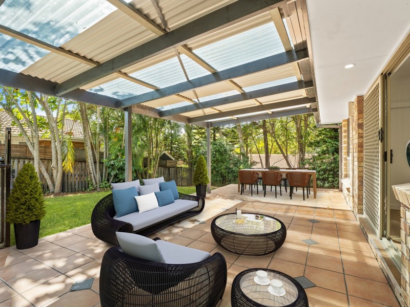 10 Phoenix Street, Pacific Pines QLD 4211