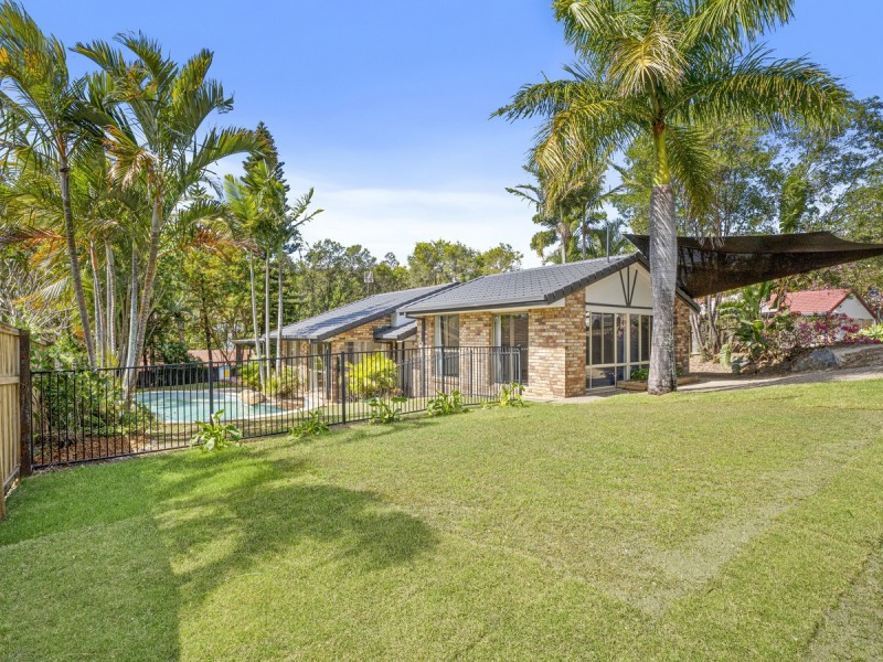10 Phoenix Street, Pacific Pines QLD 4211