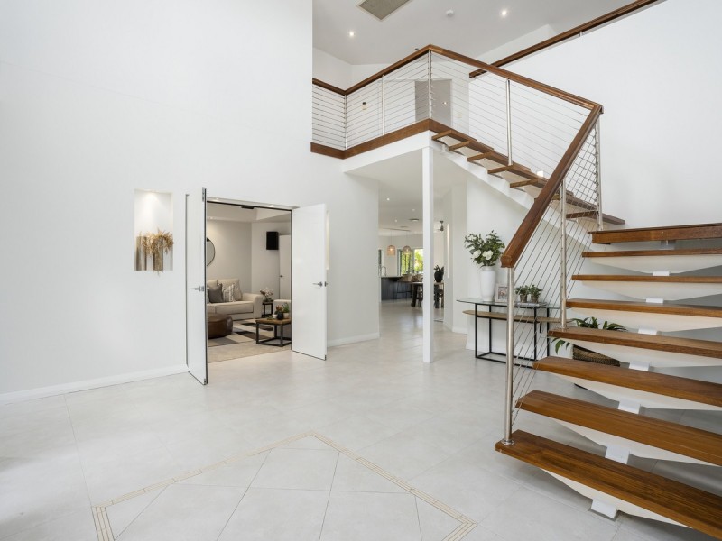 11 Salvado Drive, Pacific Pines QLD 4211