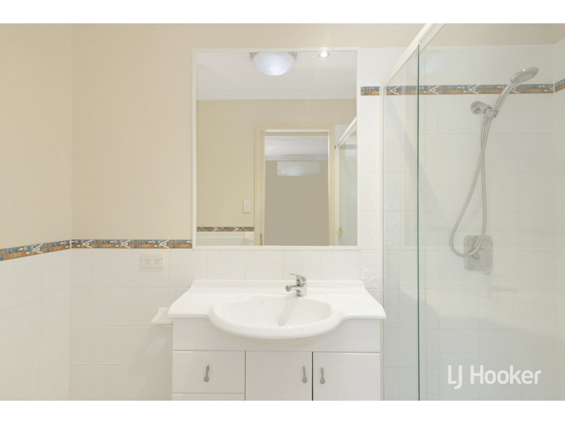 2/189 Scarborough Street, Southport QLD 4215