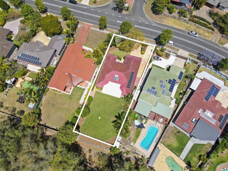 22 Gippsland Drive, Helensvale QLD 4212