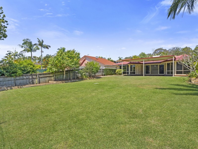 22 Gippsland Drive, Helensvale QLD 4212