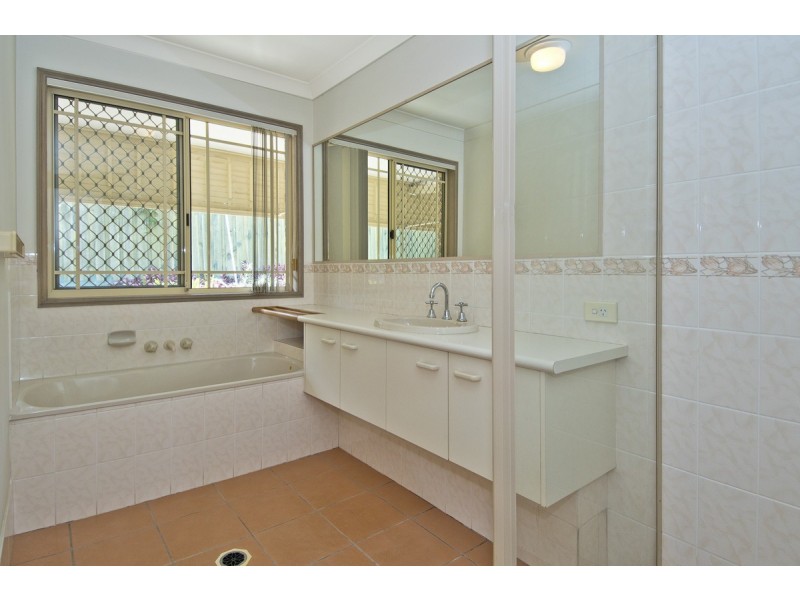 216 Napper Road, Parkwood QLD 4214