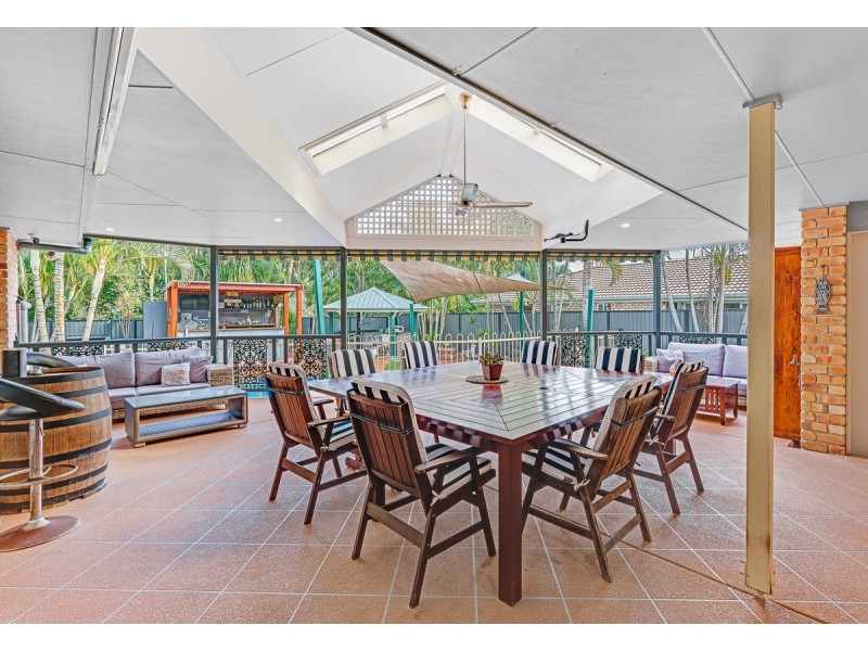 3 Wardley Drive, Parkwood QLD 4214