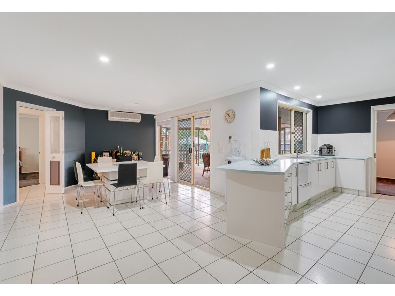 3 Wardley Drive, Parkwood QLD 4214