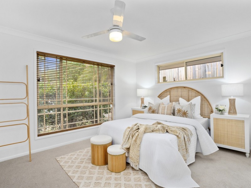 27 Pacific Pines Boulevard, Pacific Pines QLD 4211