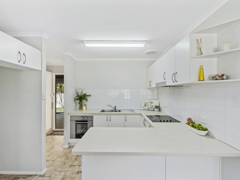 18 Forrest Avenue, Molendinar QLD 4214