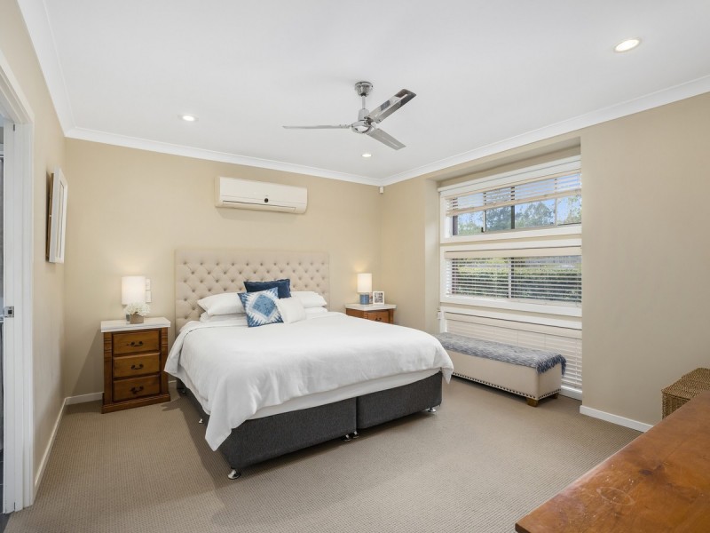 19 Bimberi Row, Pacific Pines QLD 4211