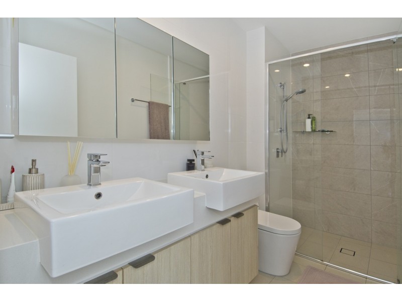 32 Outrigger Circuit, Hope Island QLD 4212