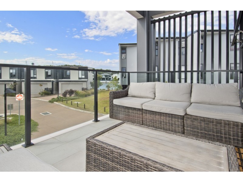 32 Outrigger Circuit, Hope Island QLD 4212