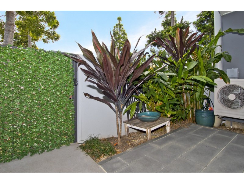 32 Outrigger Circuit, Hope Island QLD 4212