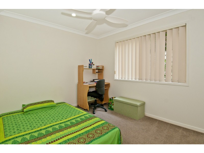 1 Respall Way, Arundel QLD 4214