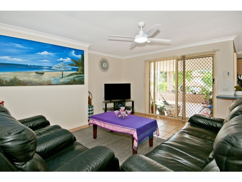 1 Respall Way, Arundel QLD 4214