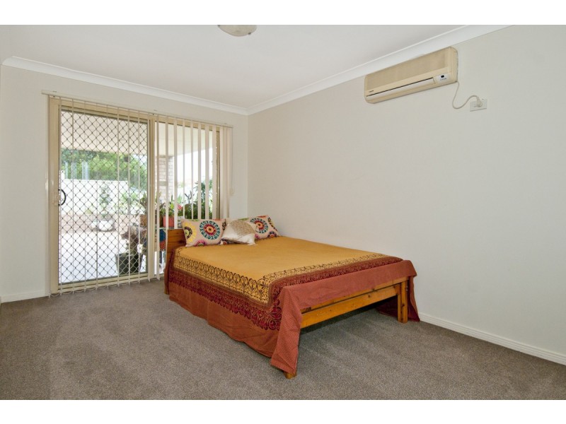 1 Respall Way, Arundel QLD 4214