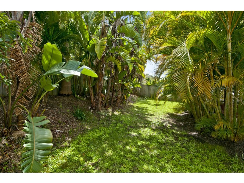 20 Hawkesbury Avenue, Pacific Pines QLD 4211