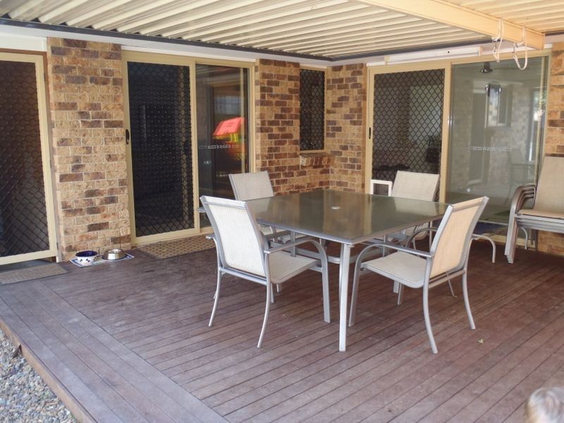 54 Studio Drive, Oxenford QLD 4210