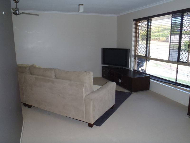 54 Studio Drive, Oxenford QLD 4210