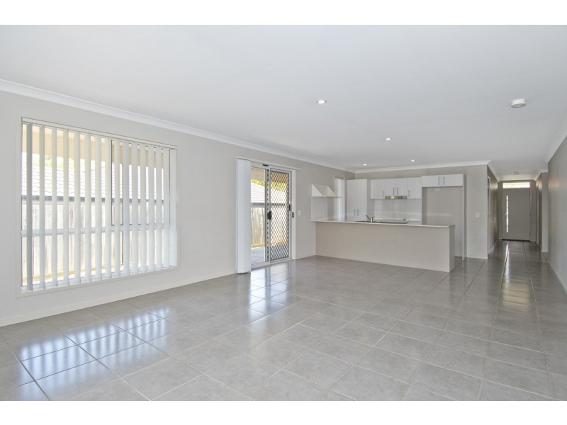 3 Custodian Crescent, Ormeau QLD 4208