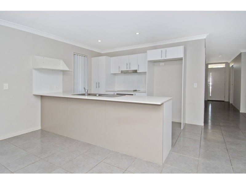 3 Custodian Crescent, Ormeau QLD 4208