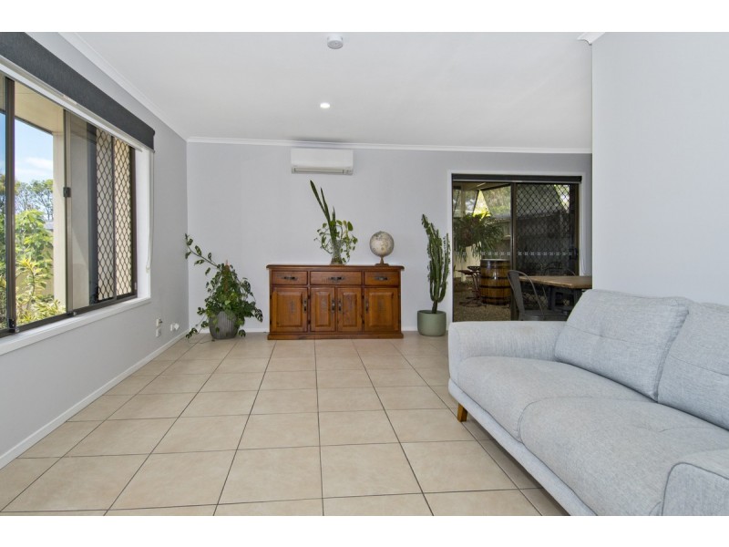10 Berri Place, Helensvale QLD 4212