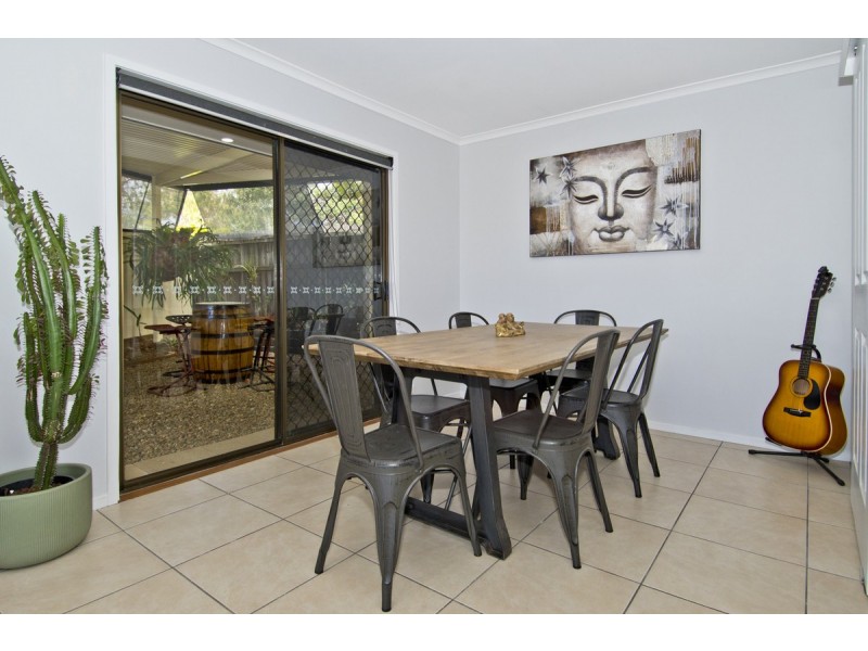 10 Berri Place, Helensvale QLD 4212