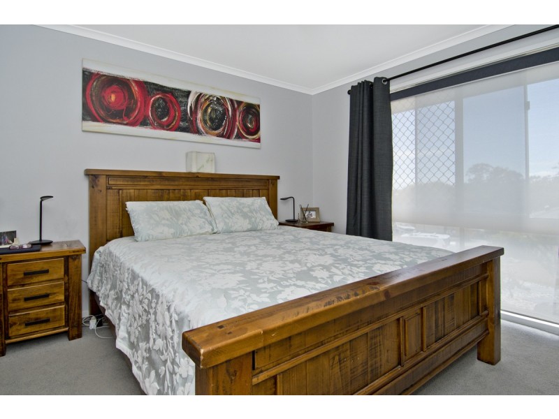 10 Berri Place, Helensvale QLD 4212