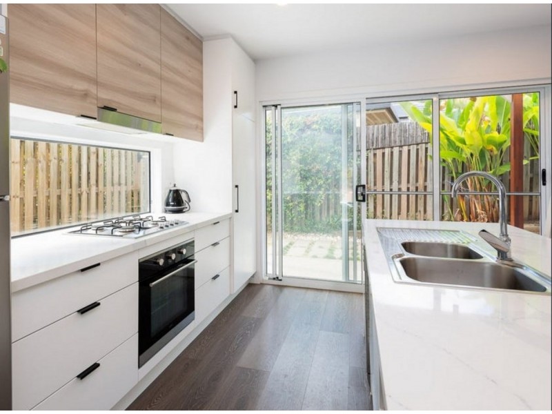 18a Pacific Pines Boulevard, Pacific Pines QLD 4211