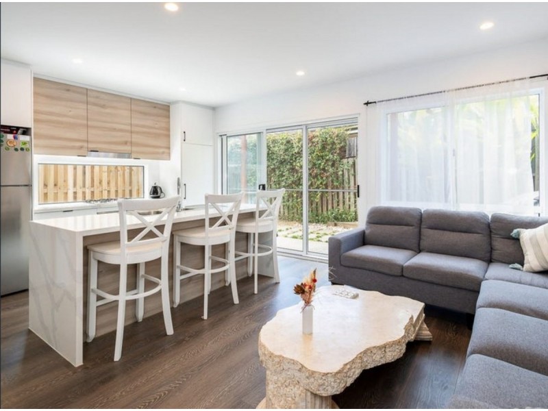 18a Pacific Pines Boulevard, Pacific Pines QLD 4211