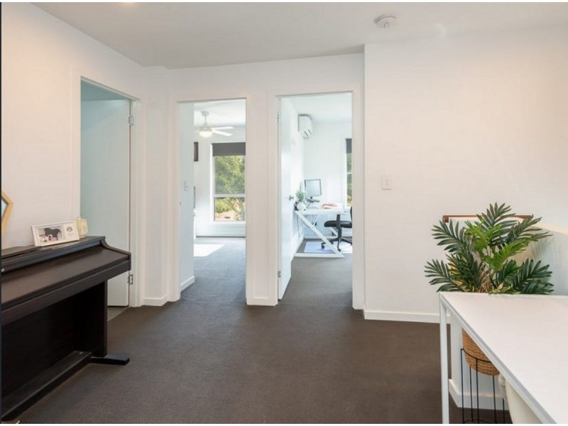 18a Pacific Pines Boulevard, Pacific Pines QLD 4211