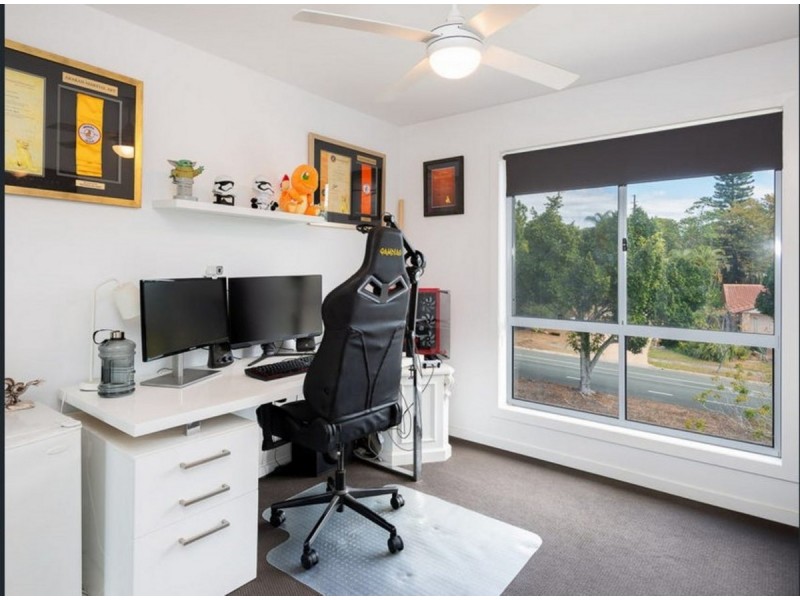 18a Pacific Pines Boulevard, Pacific Pines QLD 4211