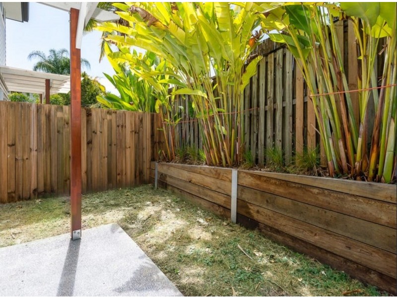 18a Pacific Pines Boulevard, Pacific Pines QLD 4211