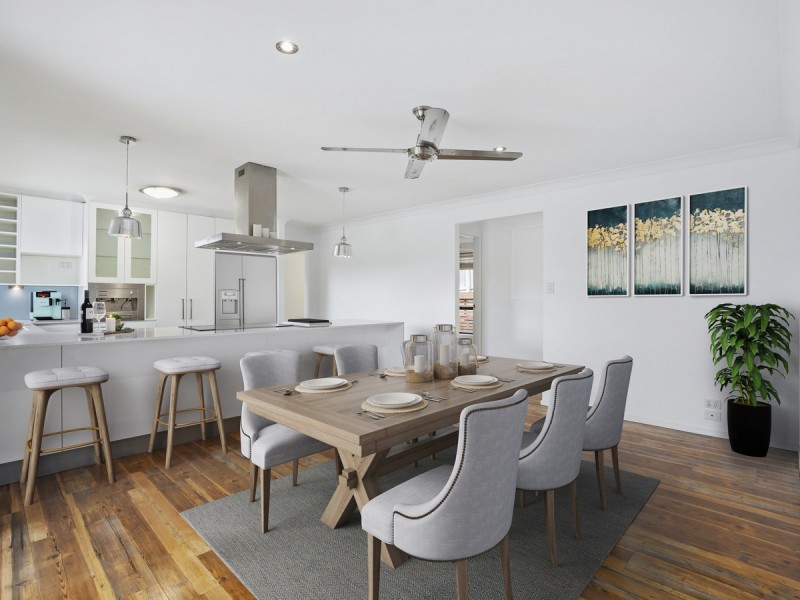 43 Gerard Street, Pacific Pines QLD 4211