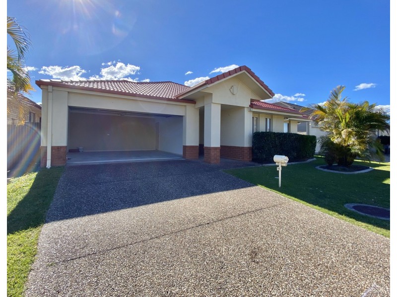 14 Sheffield Circuit, Pacific Pines QLD 4211