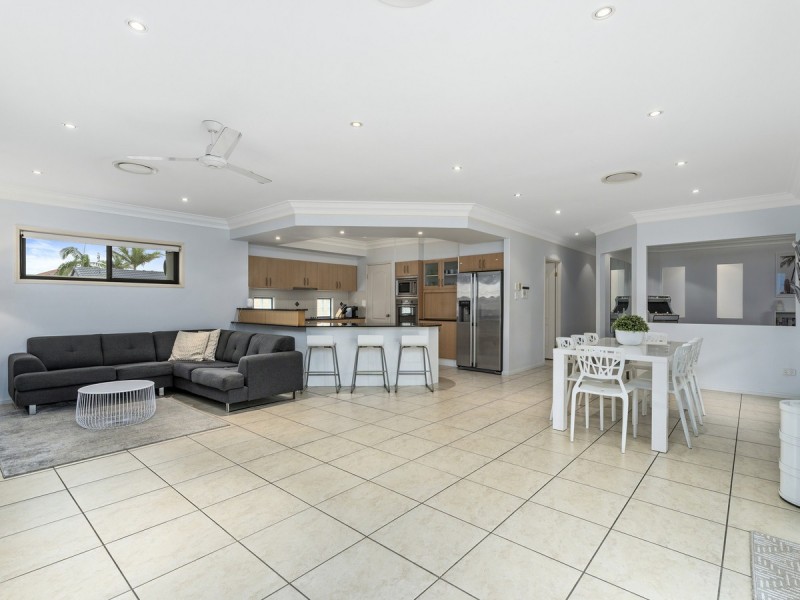 5 Applegum Place, Molendinar QLD 4214