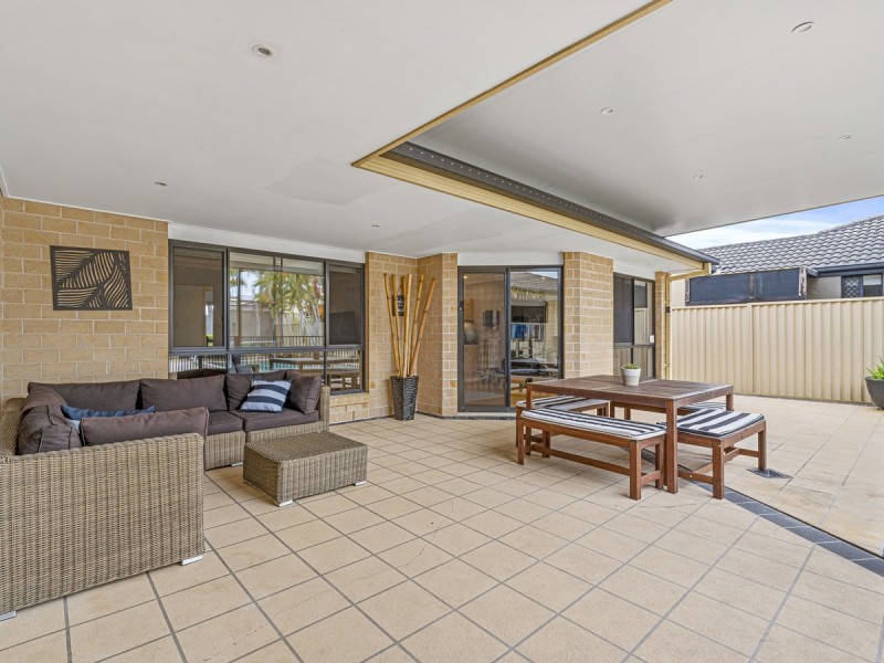 5 Applegum Place, Molendinar QLD 4214