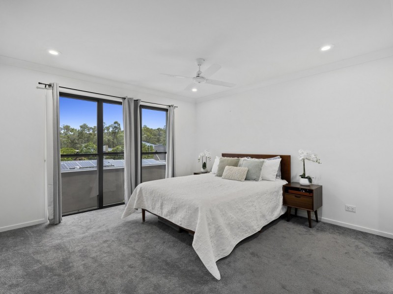 67/18 Archipelago Street, Pacific Pines QLD 4211