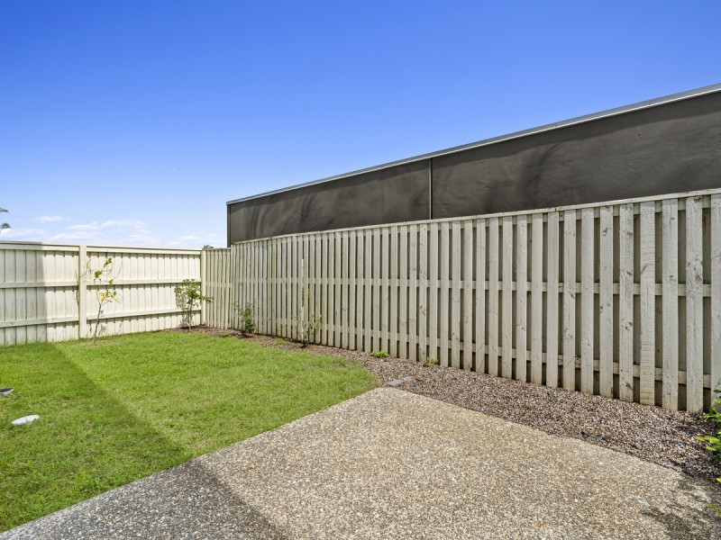 67/18 Archipelago Street, Pacific Pines QLD 4211