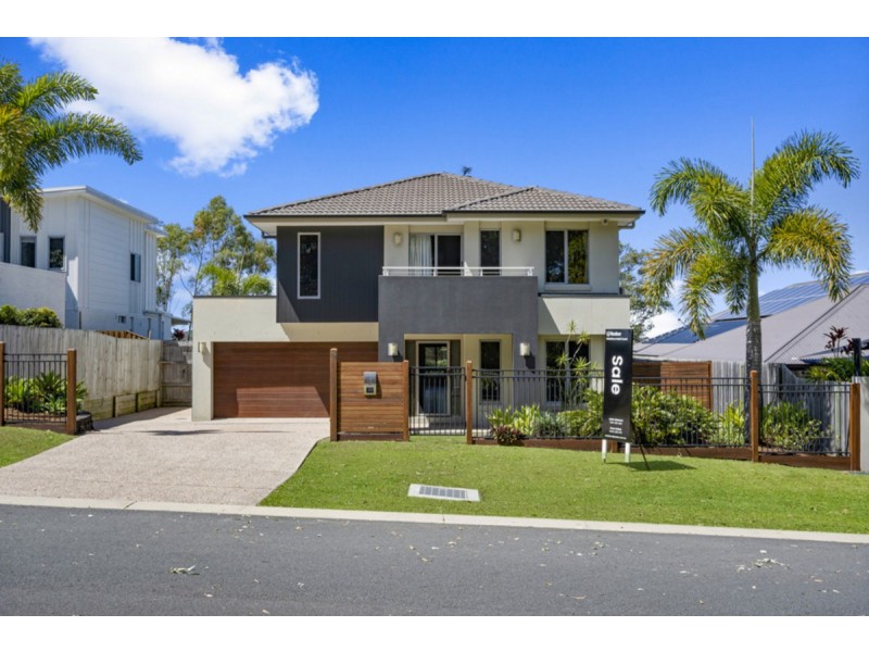 48 Fletcher Crescent, Pacific Pines QLD 4211