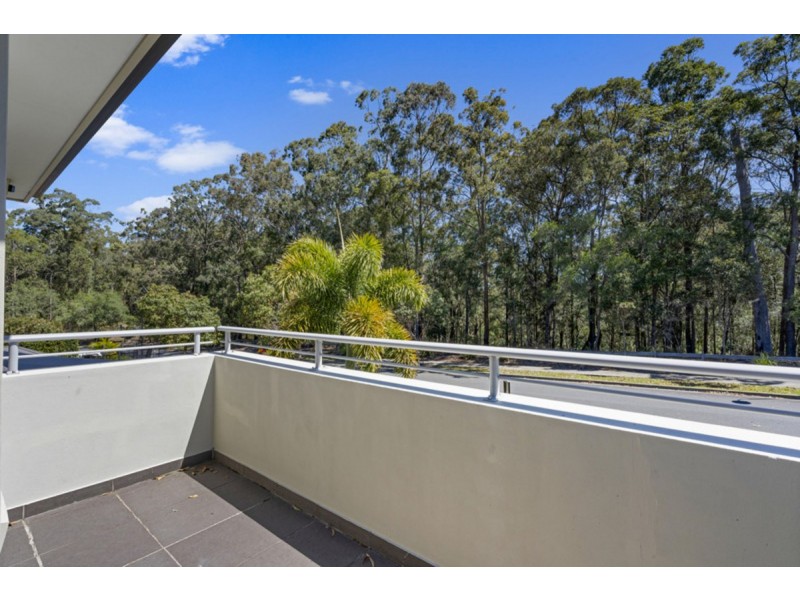 48 Fletcher Crescent, Pacific Pines QLD 4211
