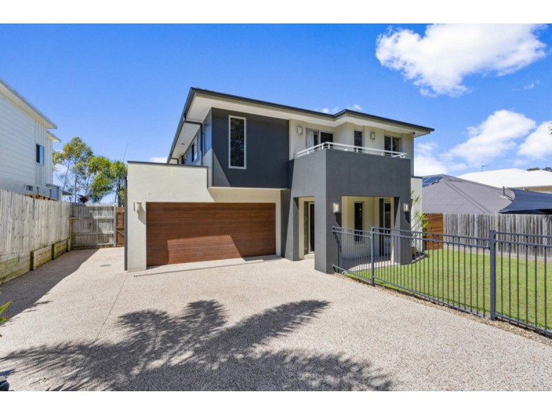 48 Fletcher Crescent, Pacific Pines QLD 4211